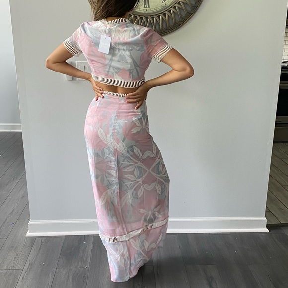 NWT Pink floral 2 piece maxi skirt set🌸🌸 - Picture 4 of 10